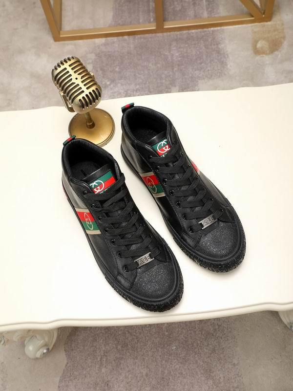 Gucci Men's Shoes 969